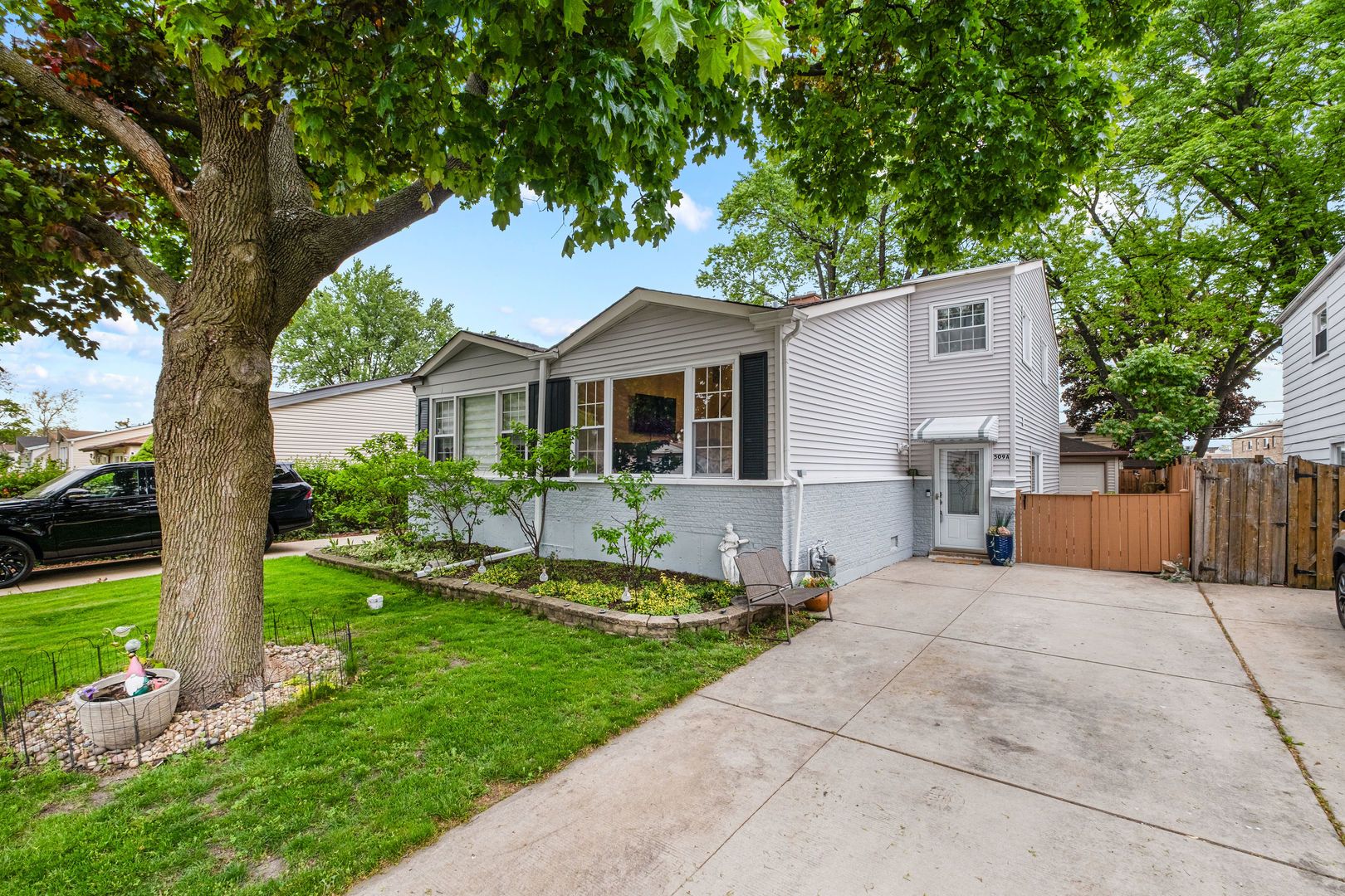 509 N 4th Avenue #A — Des Plaines, IL 60016