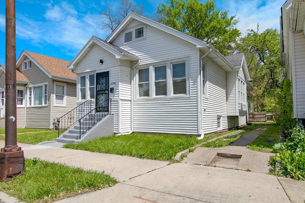 11741 Wentworth Avenue, Chicago, IL 60628