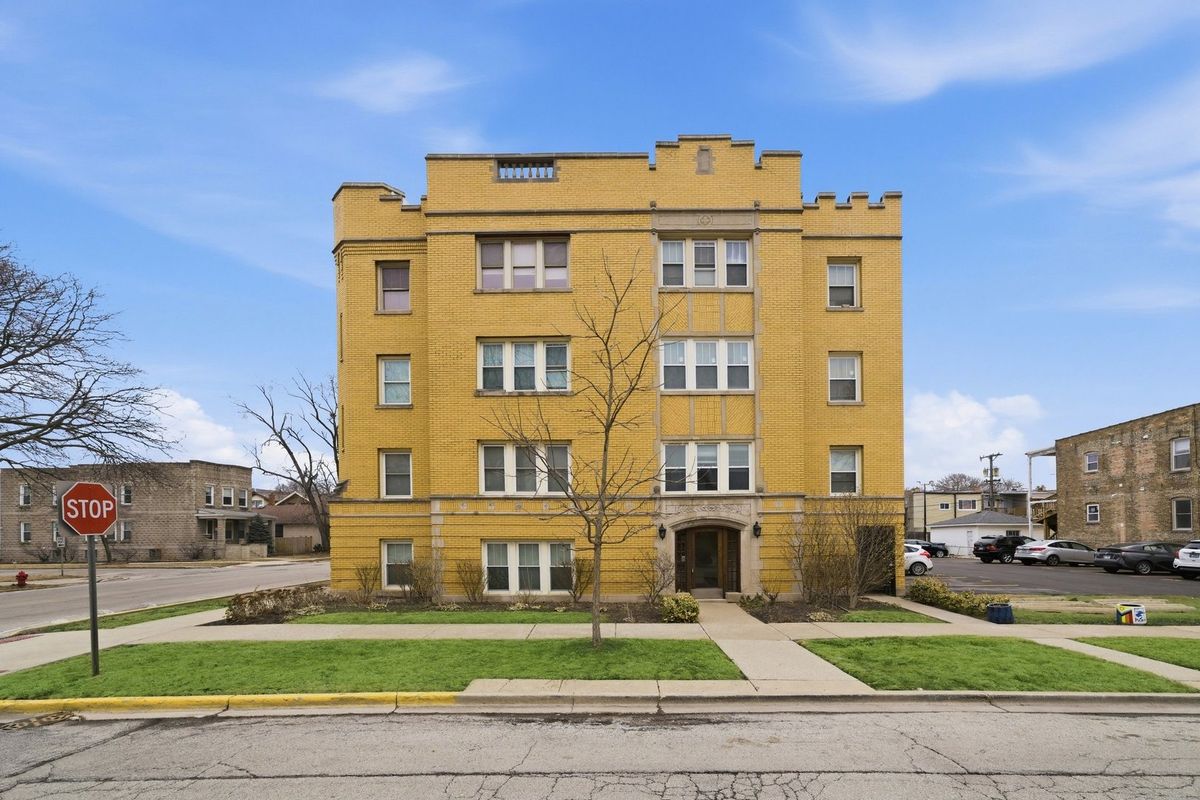 600 ELGIN Avenue, Forest Park, IL 60130