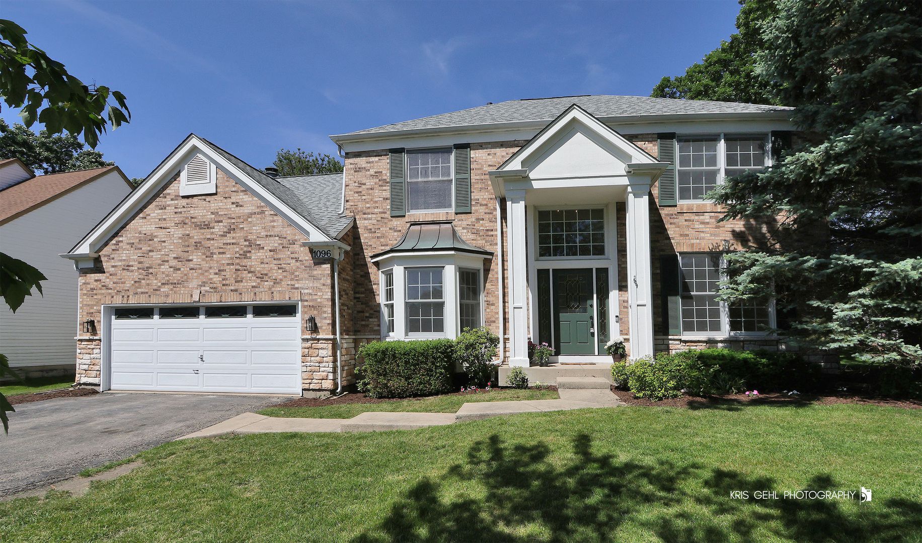 1096 Chesapeake Boulevard — Grayslake, IL 60030