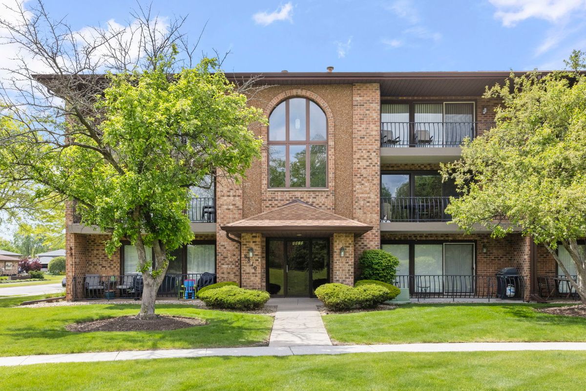 8810 140th Street, Orland Park, IL 60462