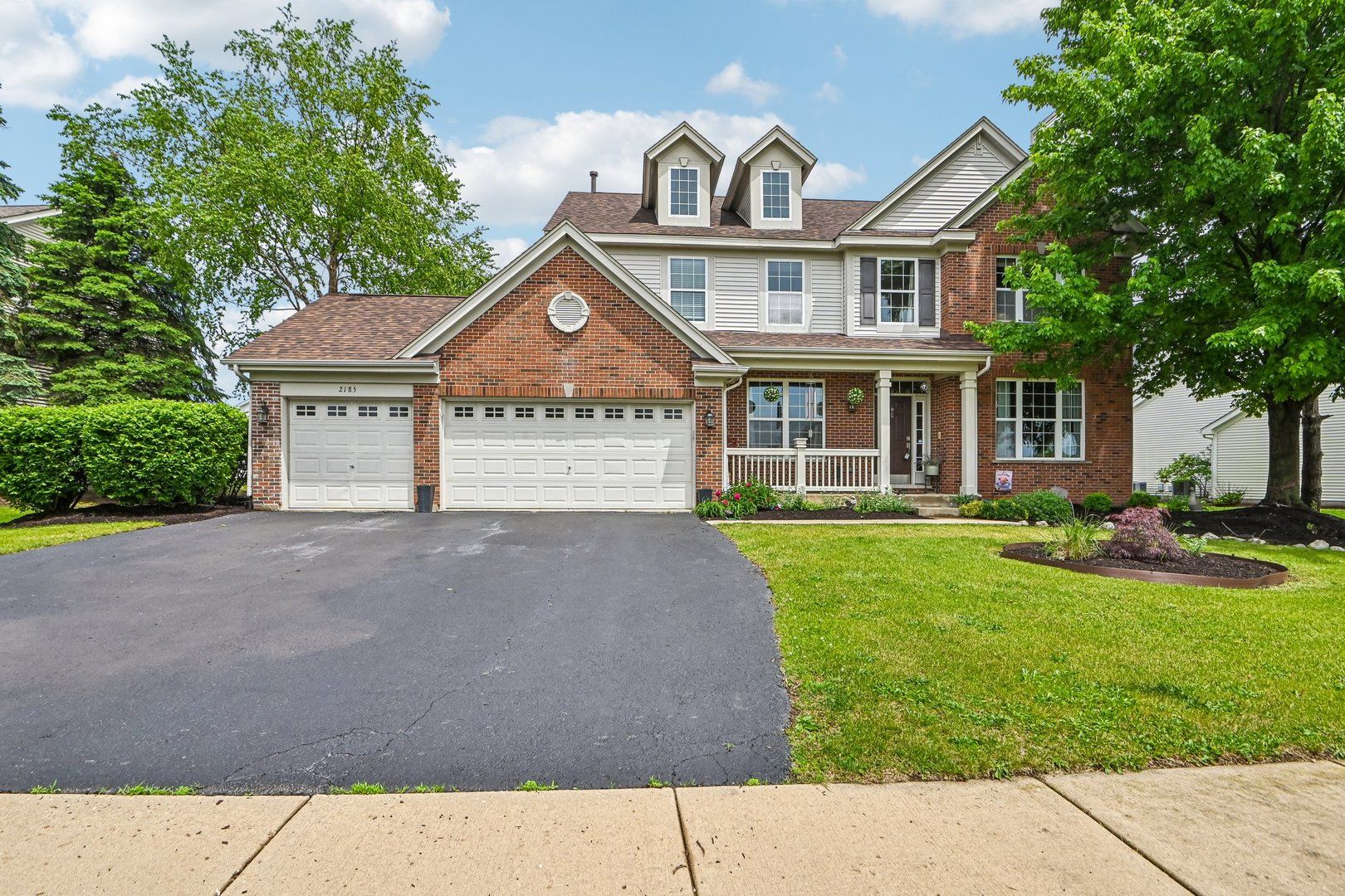 2185 Henning Lane — Yorkville, IL 60560