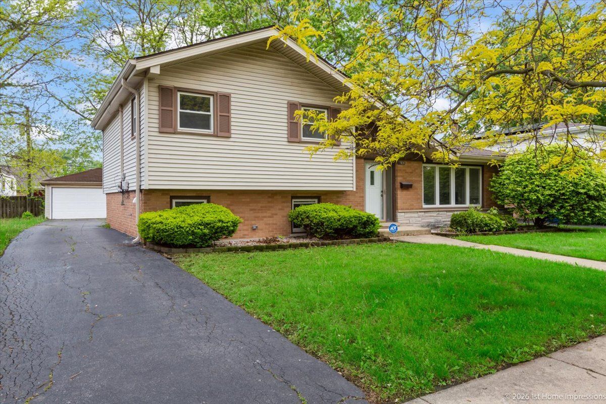17028 Evans Drive — South Holland, IL 60473