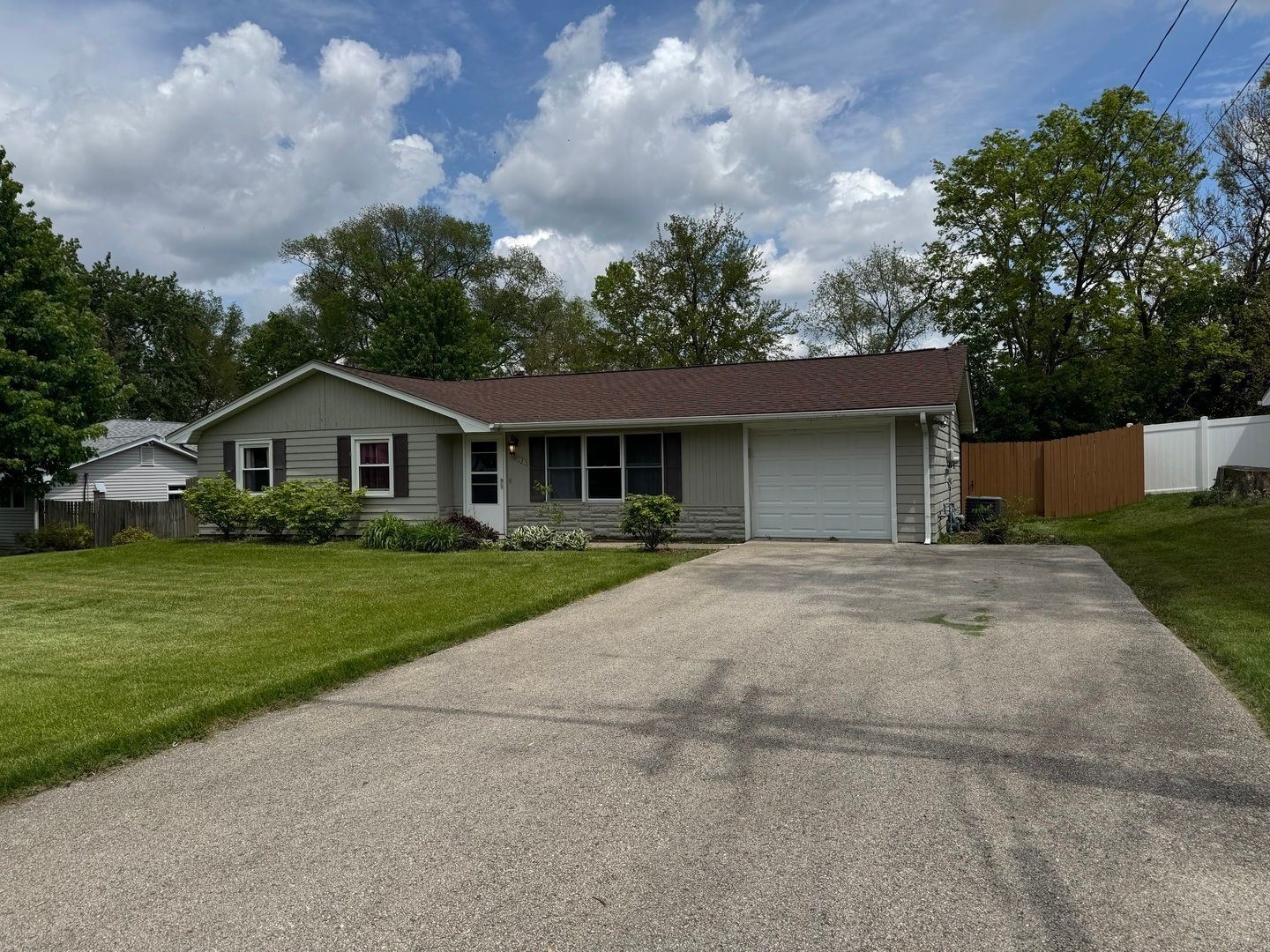15013 Hartman Drive — Romeoville, IL 60446