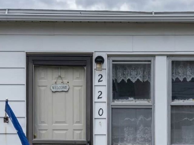 220 W 8th Street, Kewanee, IL 61443