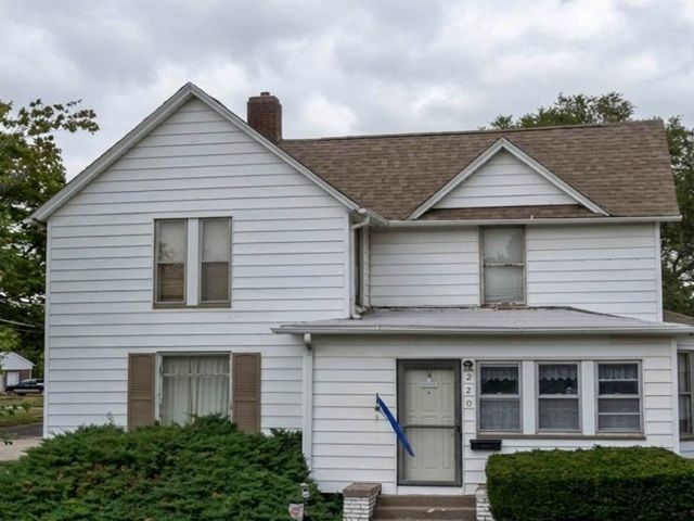 220 8th Street, Kewanee, IL 61443