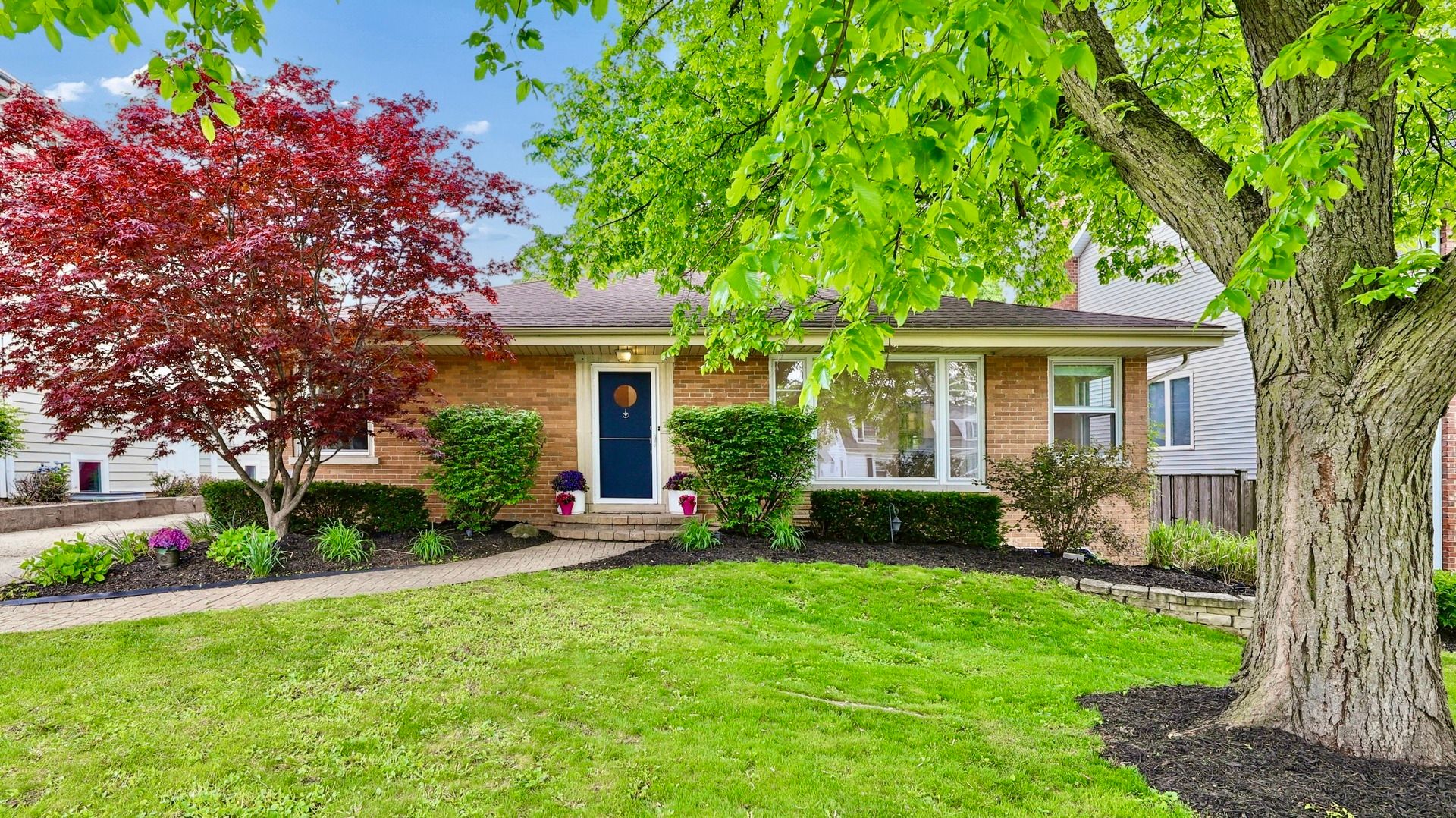 893 S Poplar Avenue — Elmhurst, IL 60126