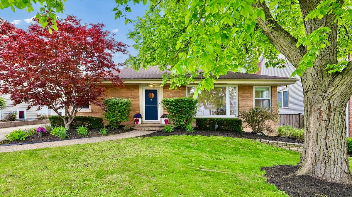 893 Poplar Avenue, Elmhurst, IL 60126