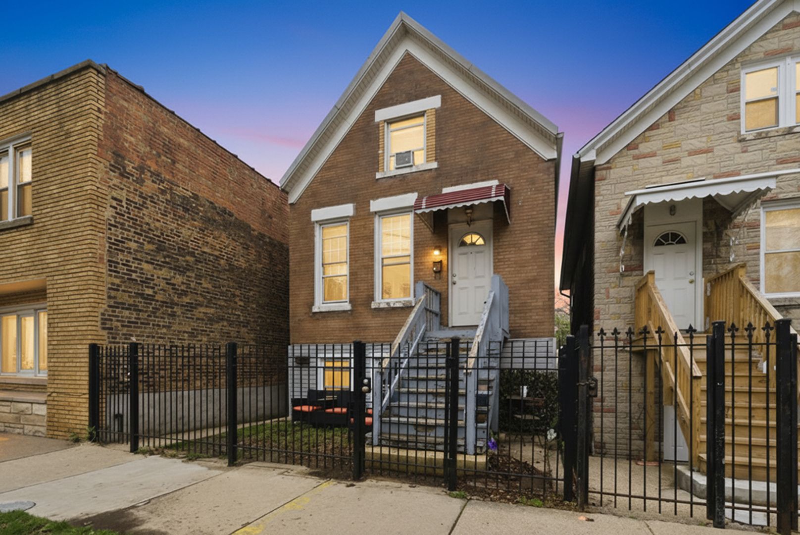 3828 S Honore Street — Chicago, IL 60609