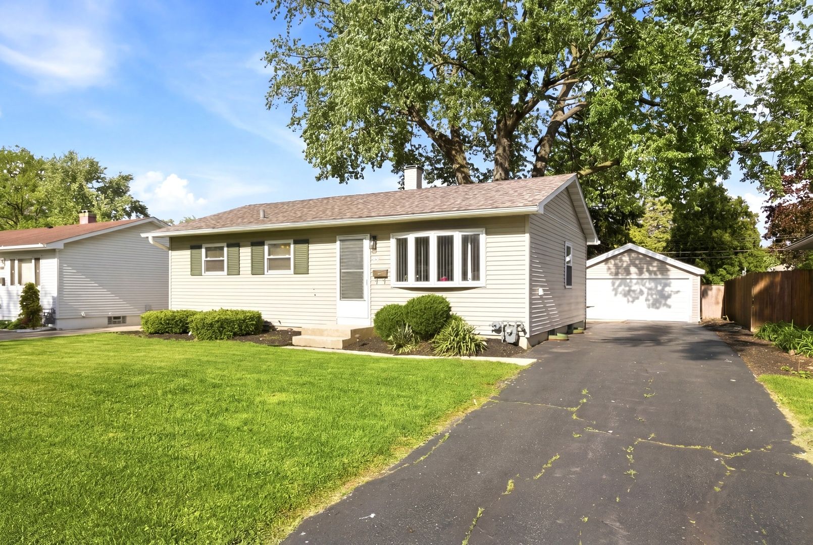 804 Pearson Drive — Joliet, IL 60435
