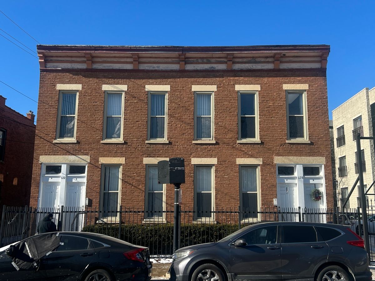 608 Oakley Boulevard, Chicago, IL 60612