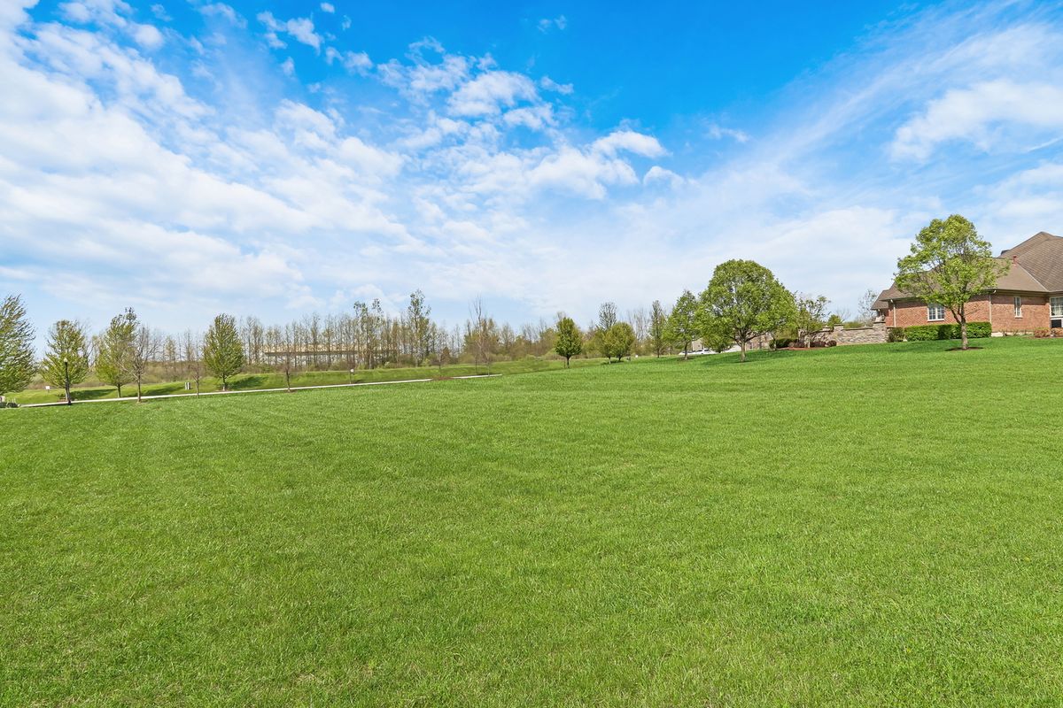 14705 Concord Court, Wadsworth, IL 60083