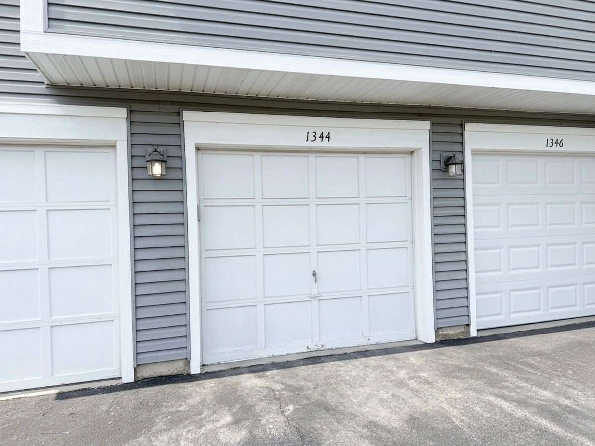 1344 BARCLAY Lane, Deerfield, IL 60015