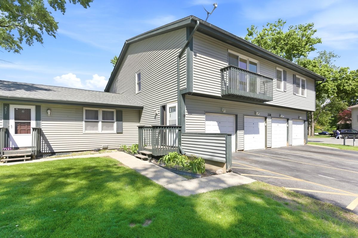 231 Dakota Court, Bolingbrook, IL 60440