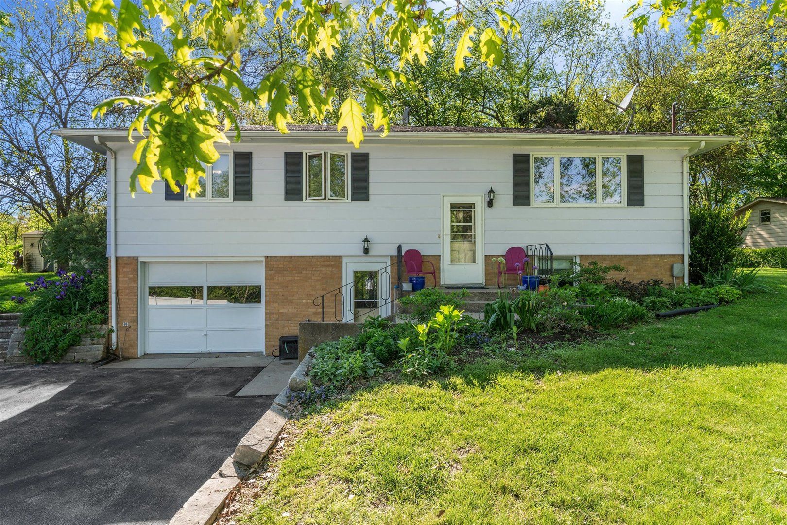 7016 131st Street — Coal Valley, IL 61240