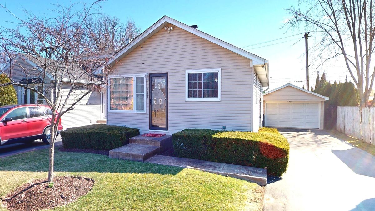 1127 LOTUS Drive, Round Lake Beach, IL 60073