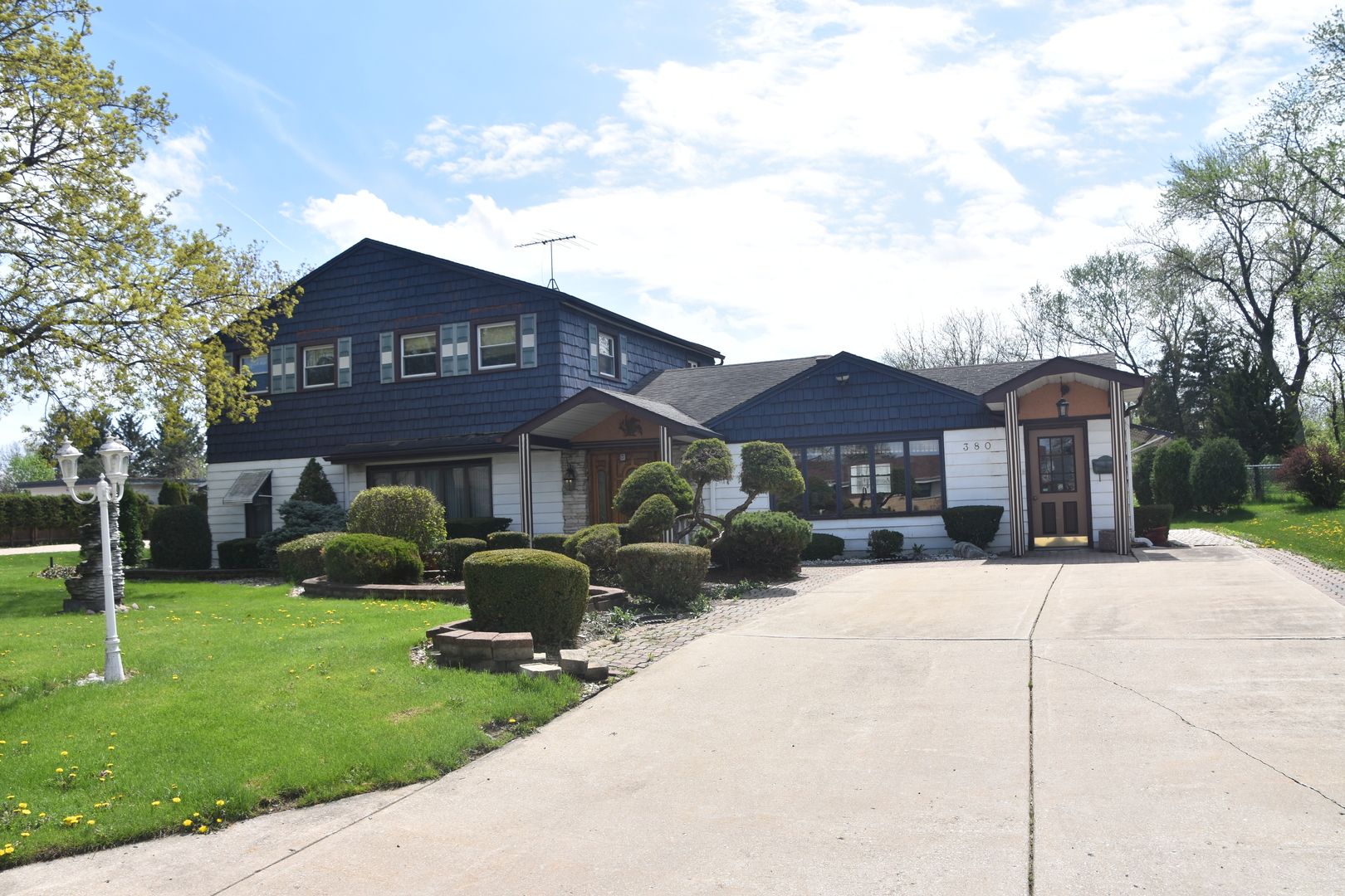 380 Forest Preserve Drive — Wood Dale, IL 60191