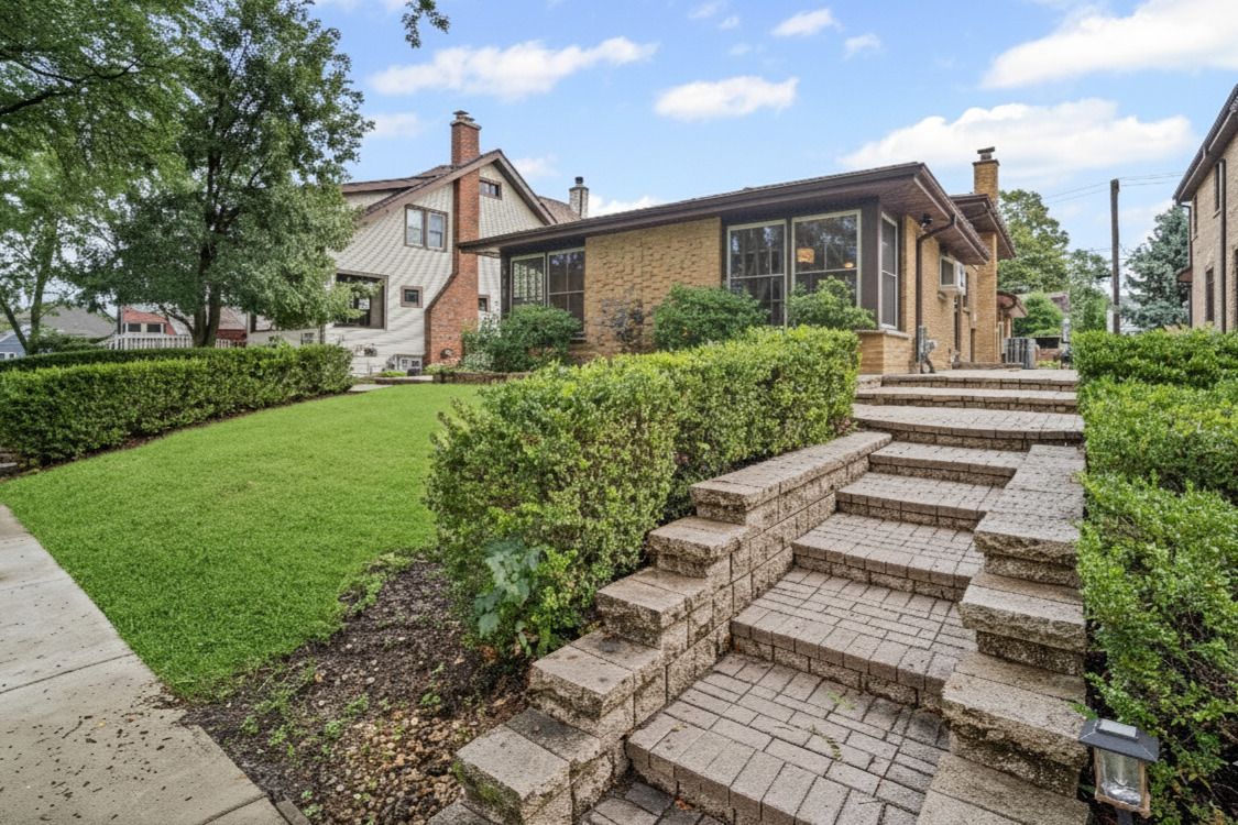 421 N Elm Street — Itasca, IL 60143