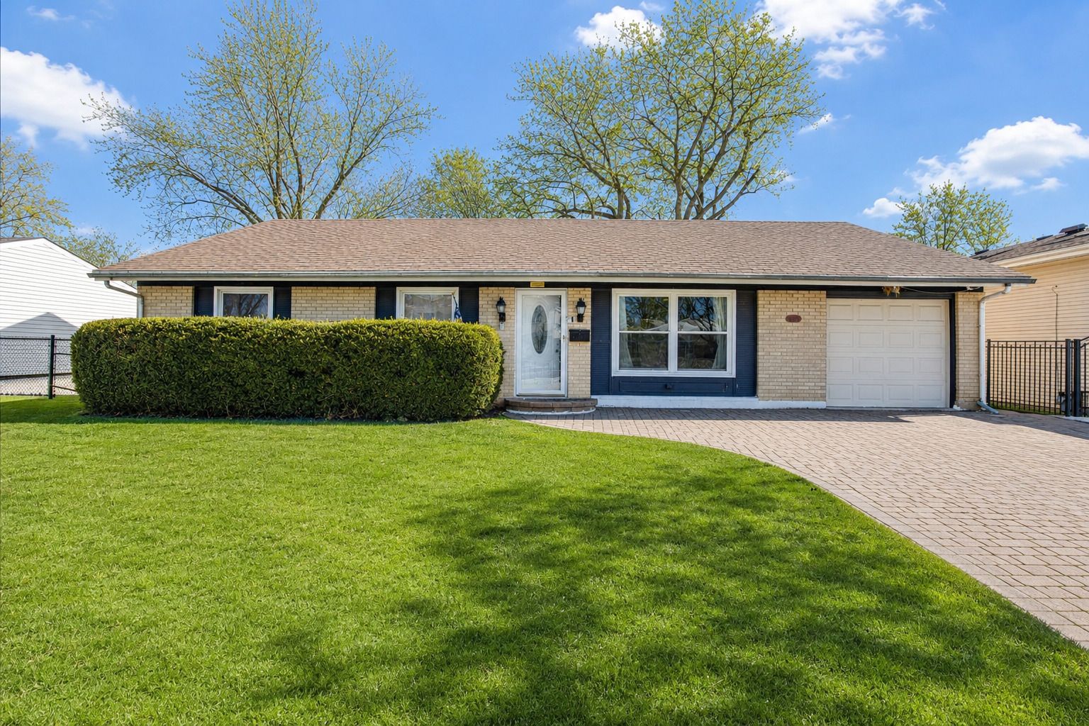 8079 Catawba Lane — Hanover Park, IL 60133