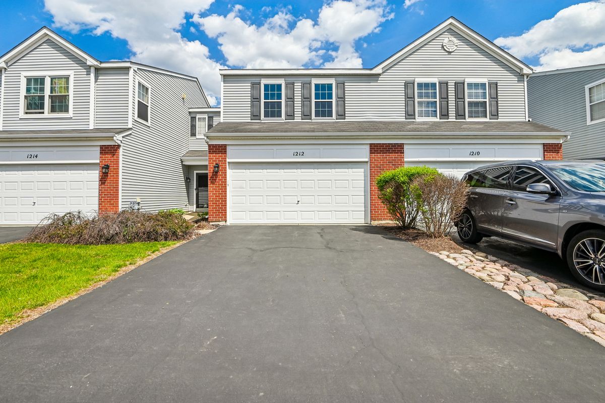 1212 Courtland Circle, Plainfield, IL 60586