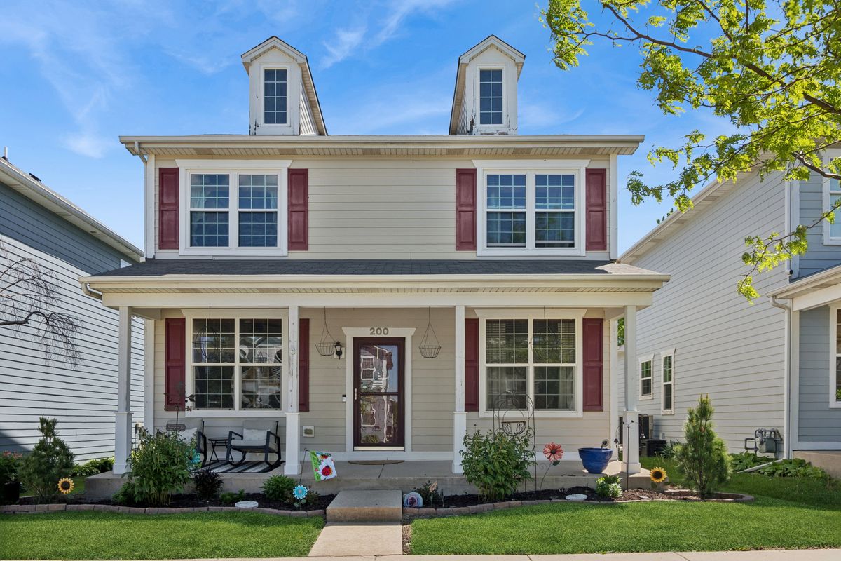 200 S Oak Street, Cortland, IL 60112