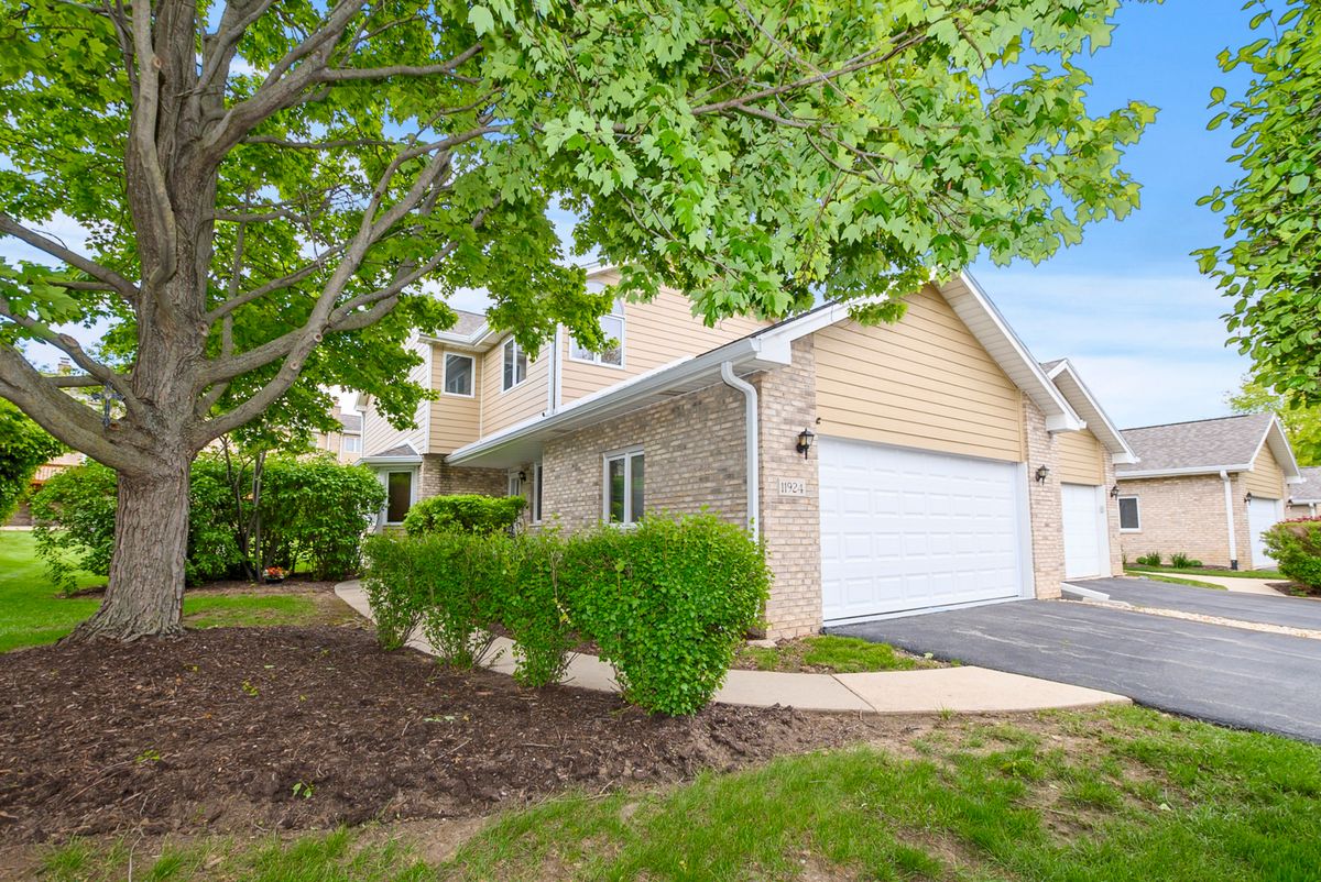 11924 Dunree Lane, Orland Park, IL 60467