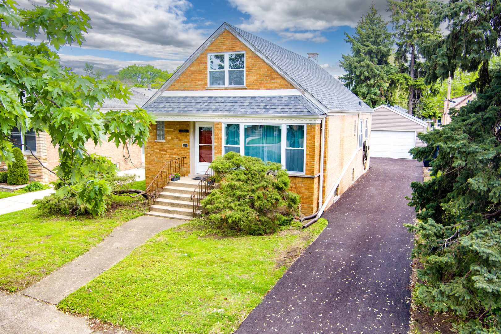 10519 S Avers Avenue — Chicago, IL 60655