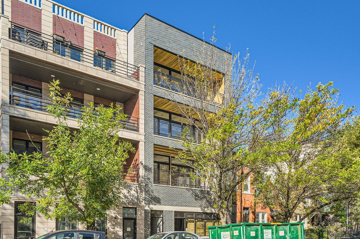 830 California Avenue, Chicago, IL 60622