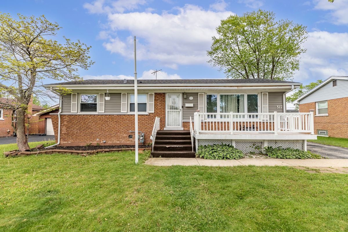517 Manchester Drive, Chicago Heights, IL 60411