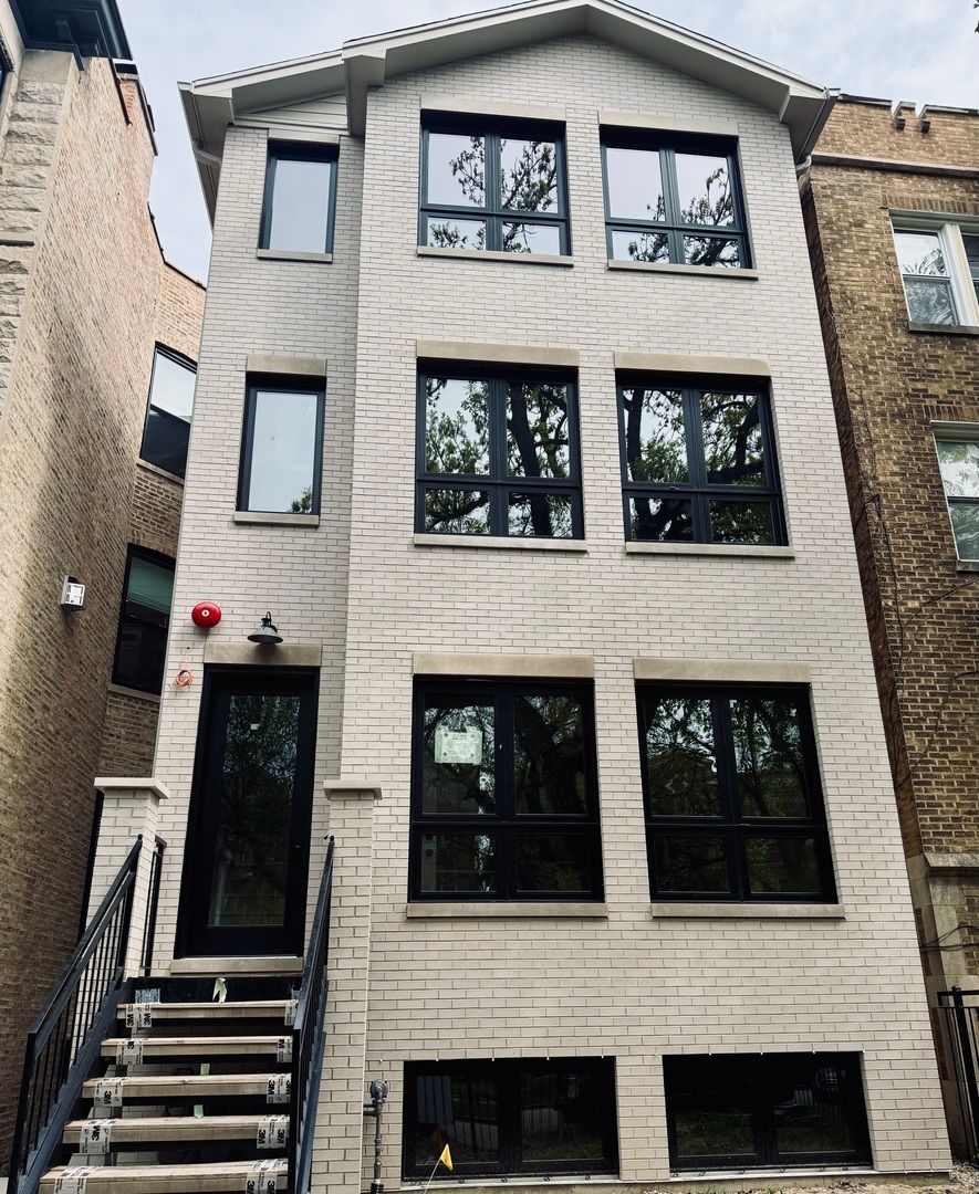 1406 Cuyler Avenue, Chicago, IL 60613