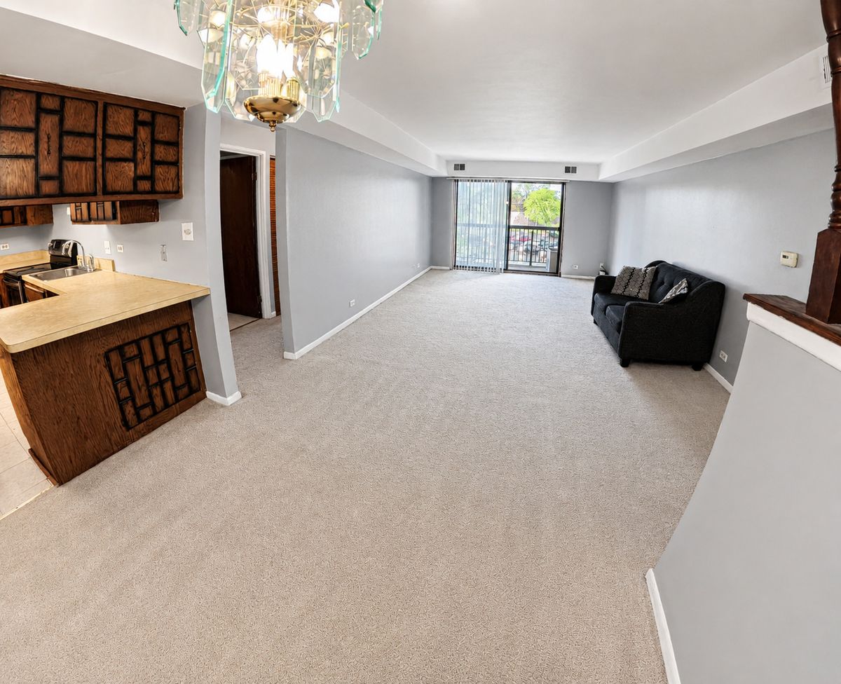 820 Elder Road #C314, Homewood, IL 60430