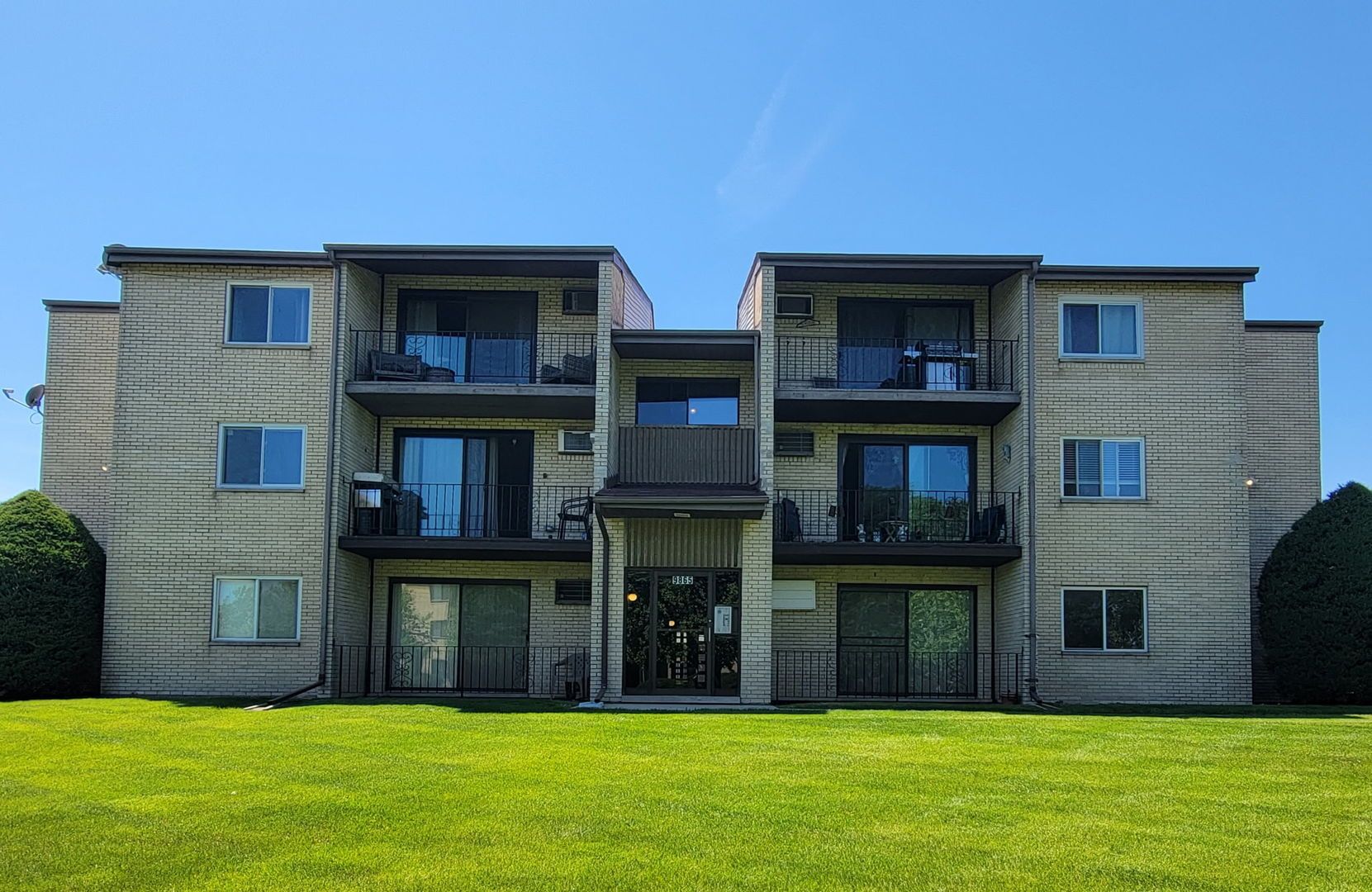 9865 CORDOBA Court #1A — Orland Park, IL 60462