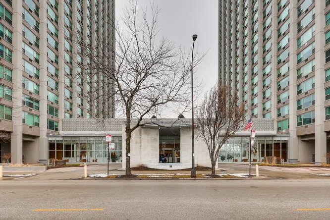 3600 N Lake Shore Drive #710 — Chicago, IL 60613