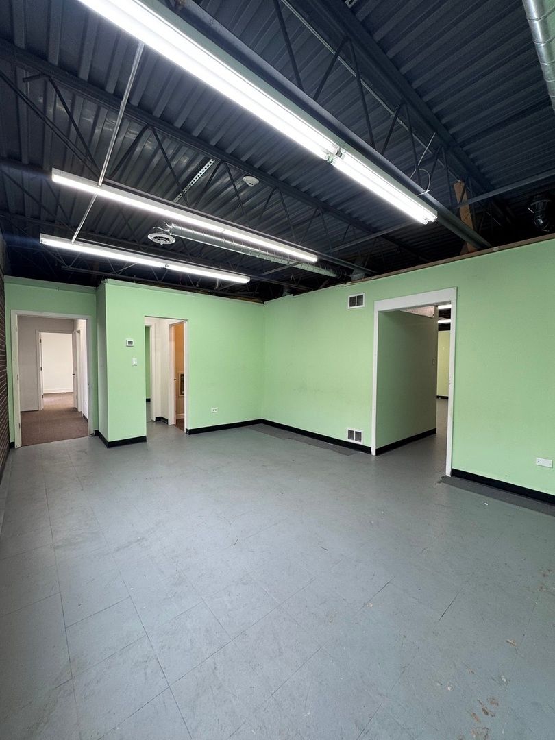 10500 SOUTHWEST Highway #G1, Chicago Ridge, IL 60415