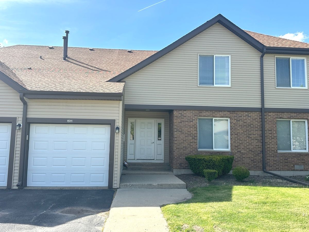 1511 Longwood Drive, Sycamore, IL 60178