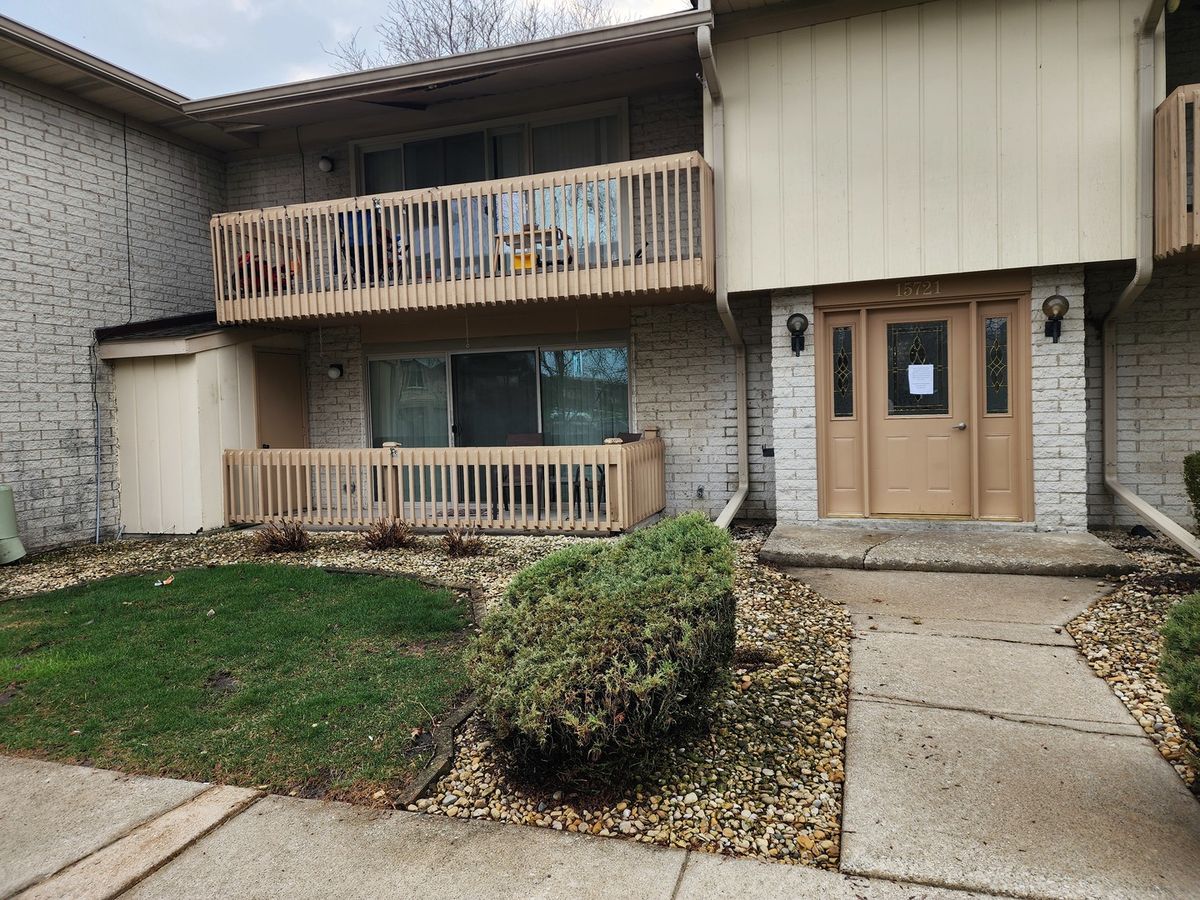 15721 Orlan Brook Drive, Orland Park, IL 60462