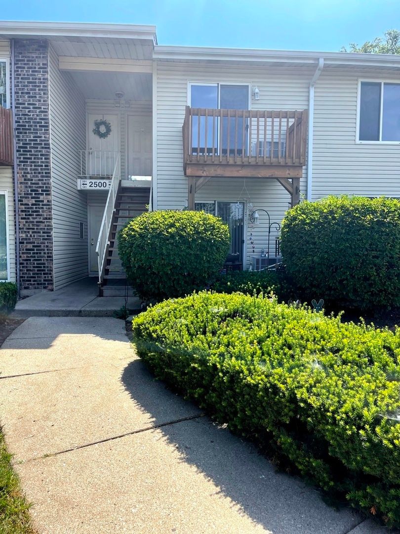 2500 Light Road, Oswego, IL 60543