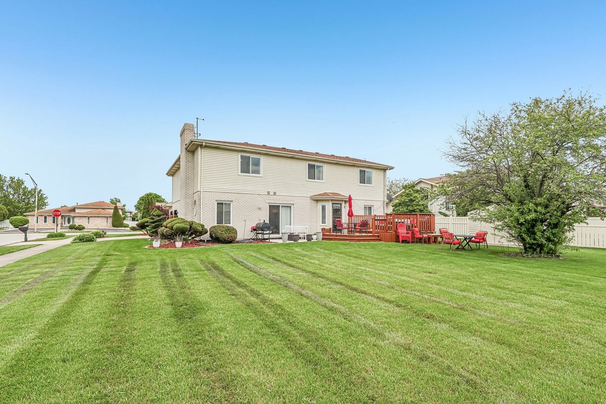 19500 Oakwood Avenue, Lynwood, IL 60411
