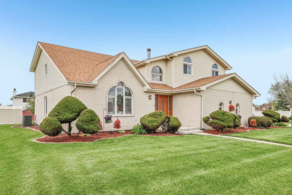 19500 Oakwood Avenue, Lynwood, IL 60411