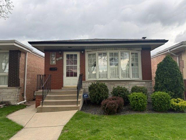 5804 W 59th Street — Chicago, IL 60638