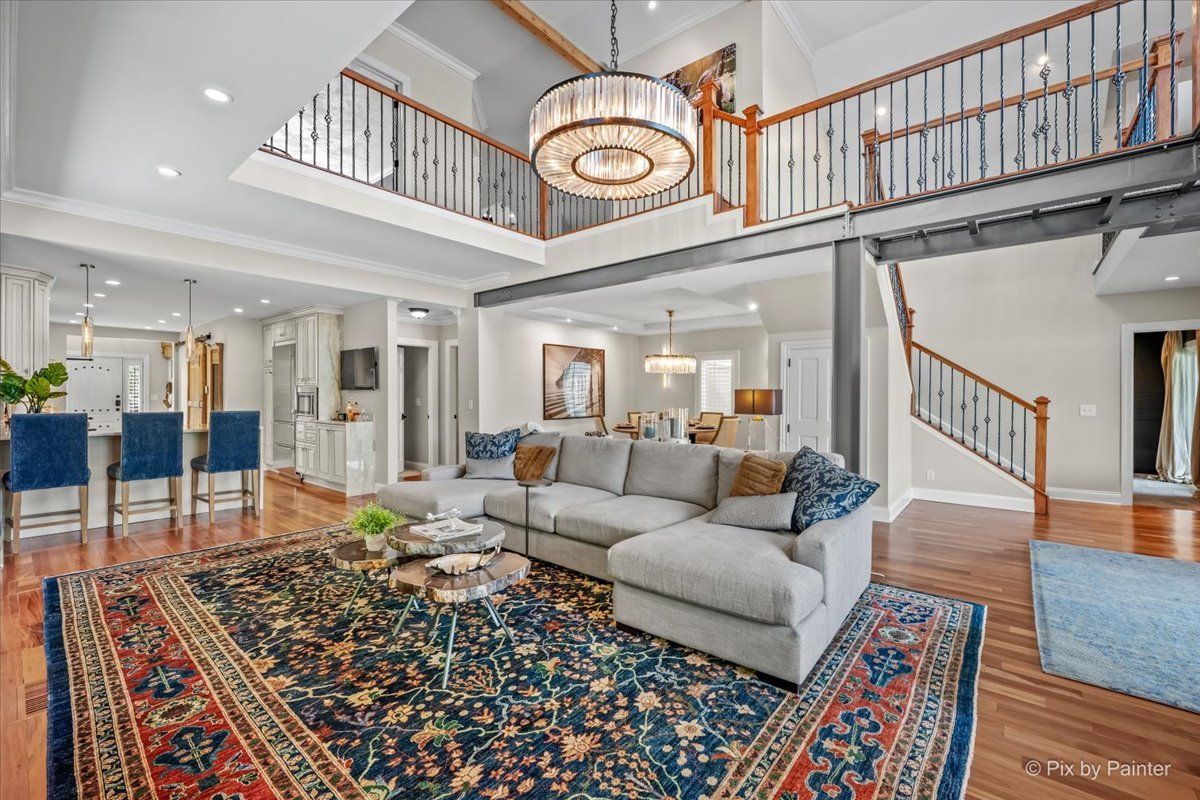 2715 N Villa Lane, McHenry, IL 60051