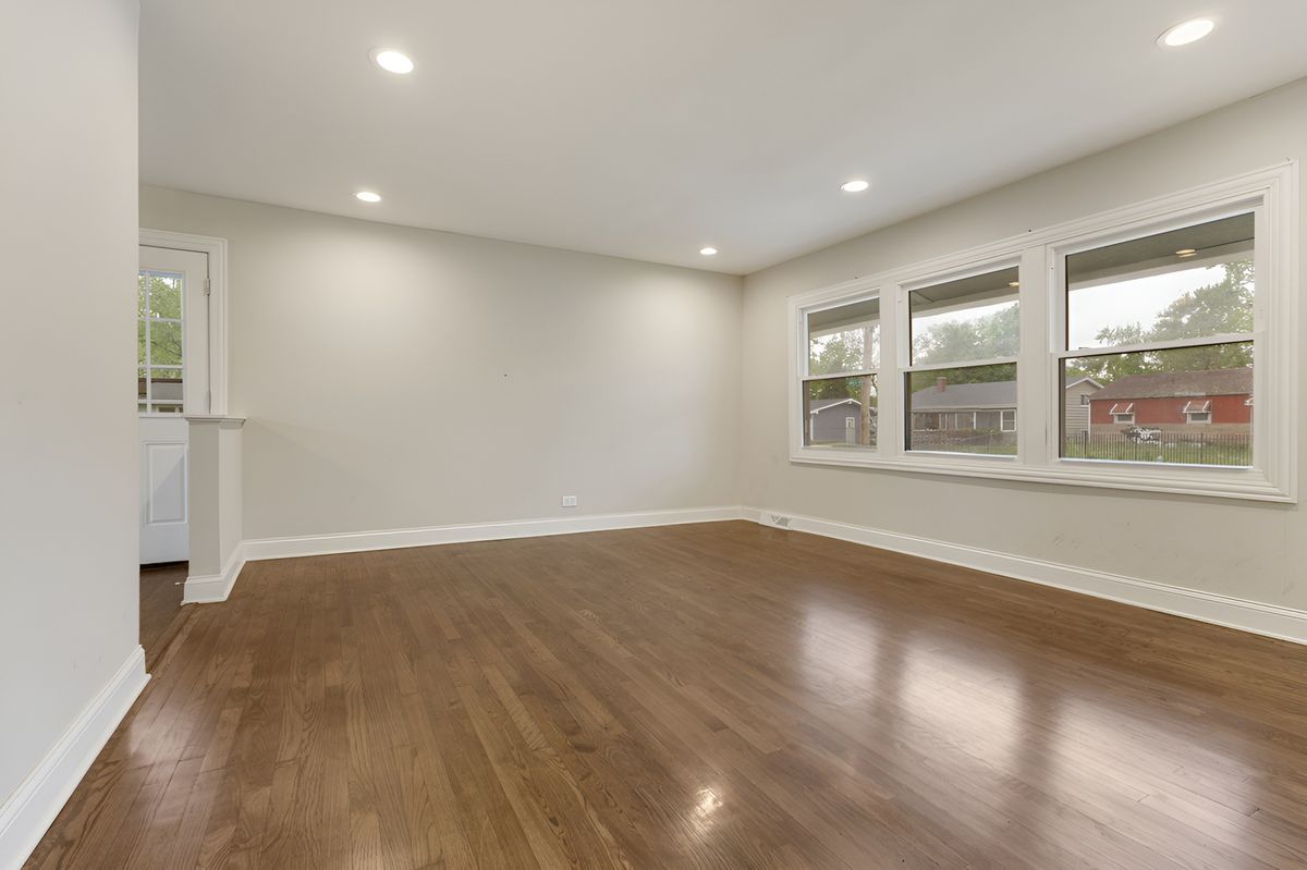 15303 Birch Road, Markham, IL 60428