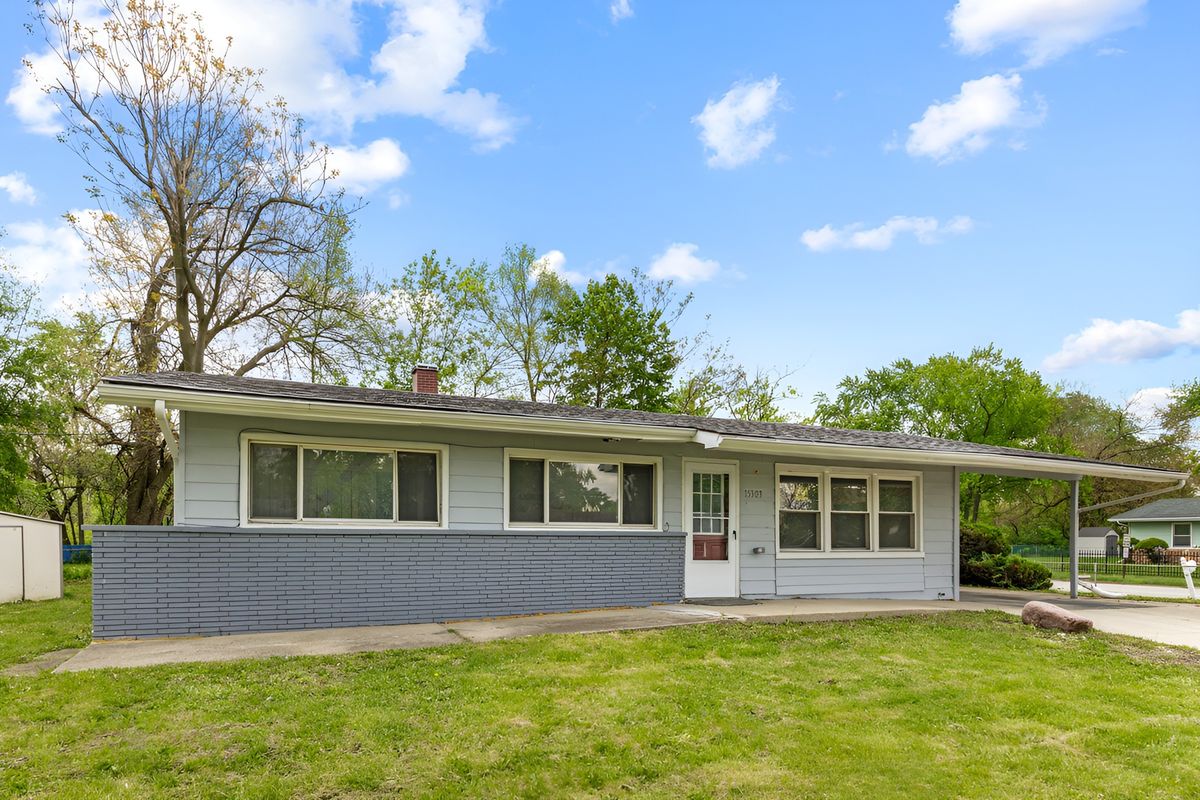 15303 Birch Road, Markham, IL 60428