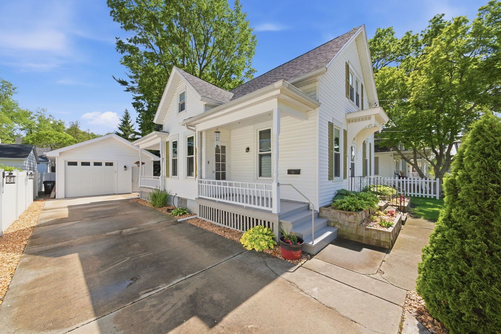 1307 Illinois Avenue — Ottawa, IL 61350