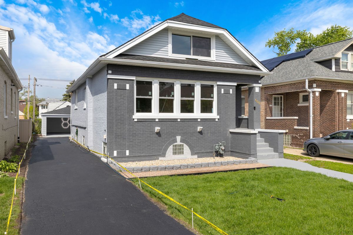 608 S 21st Avenue, Maywood, IL 60153