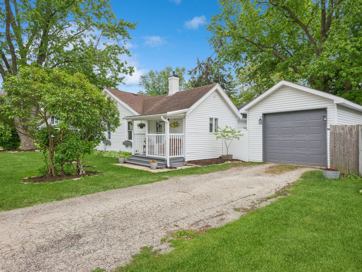 627 Park Street, Batavia, IL 60510
