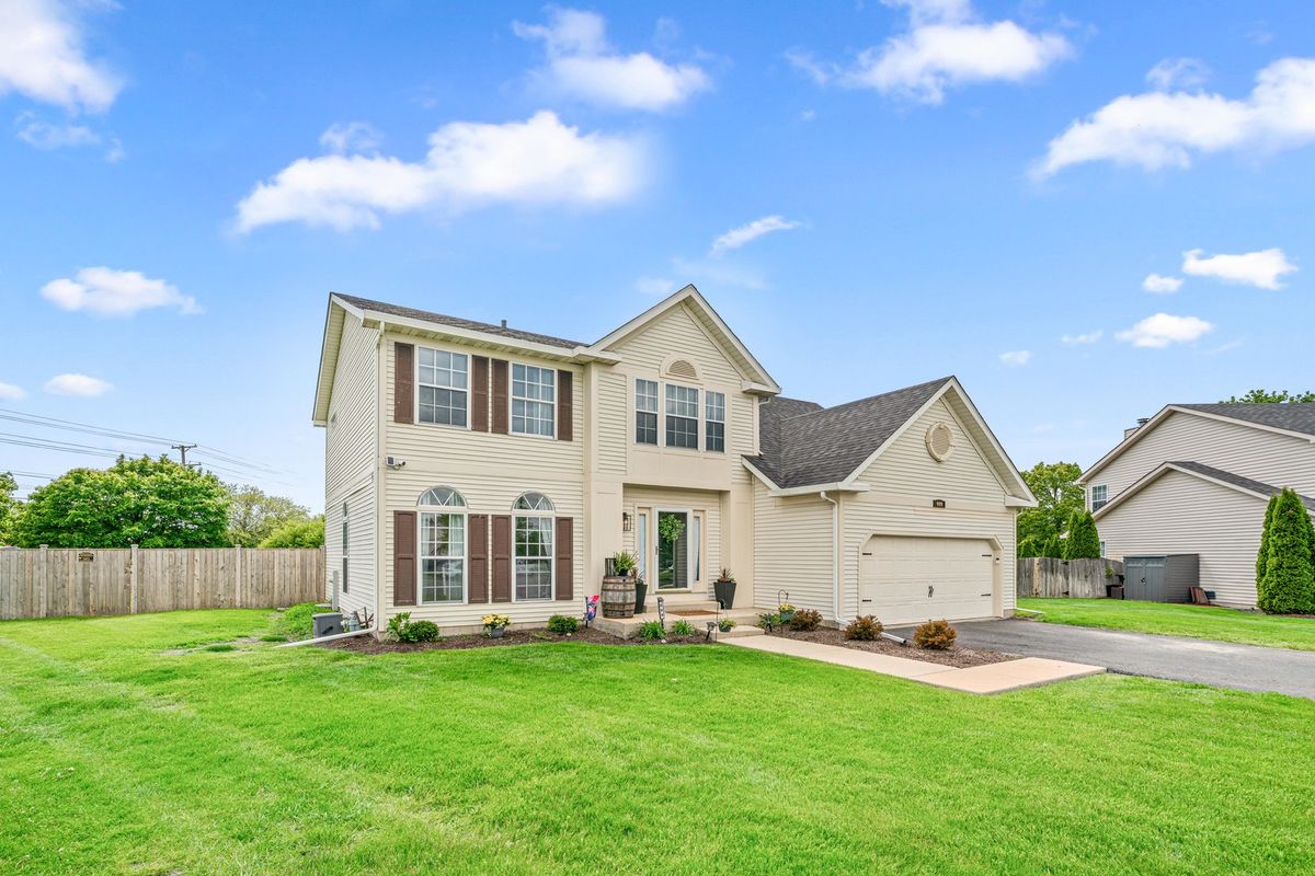 609 Plymouth Court, Oswego, IL 60543
