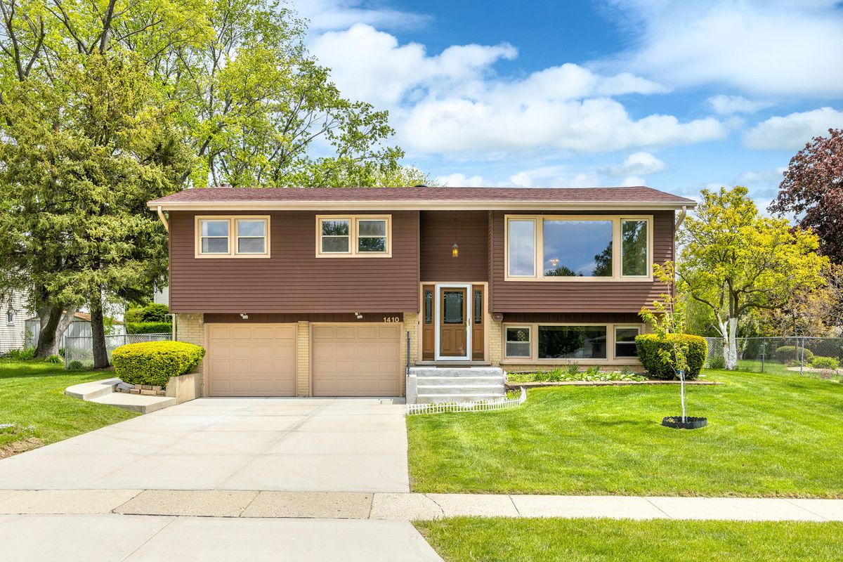 1410 Jo Ann Lane, Addison, IL 60101