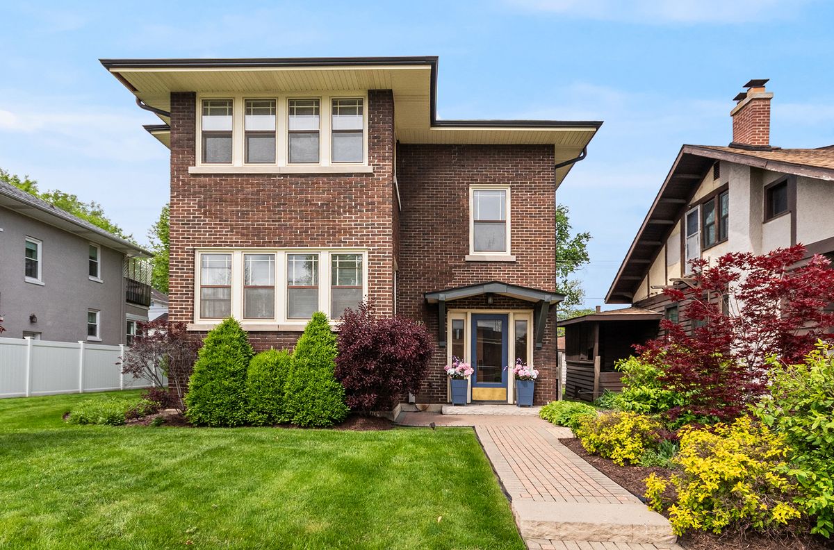 419 Raynor Avenue, Joliet, IL 60435