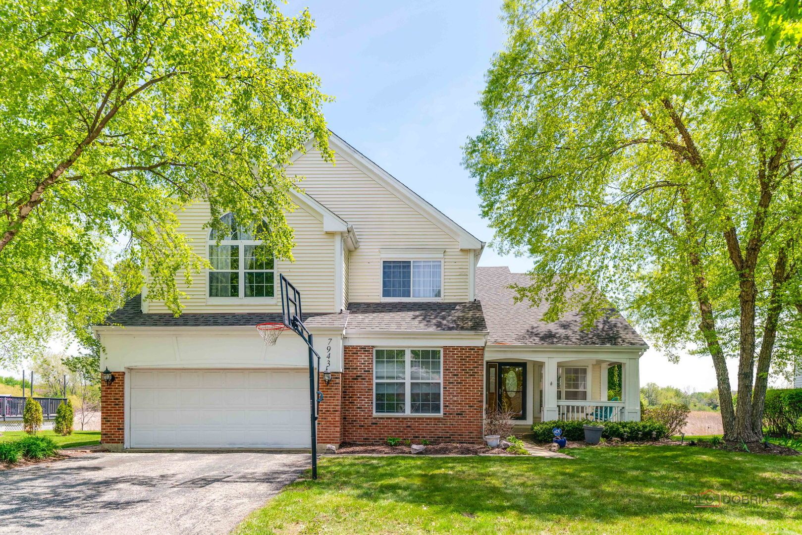 7943 Dada Drive — Gurnee, IL 60031
